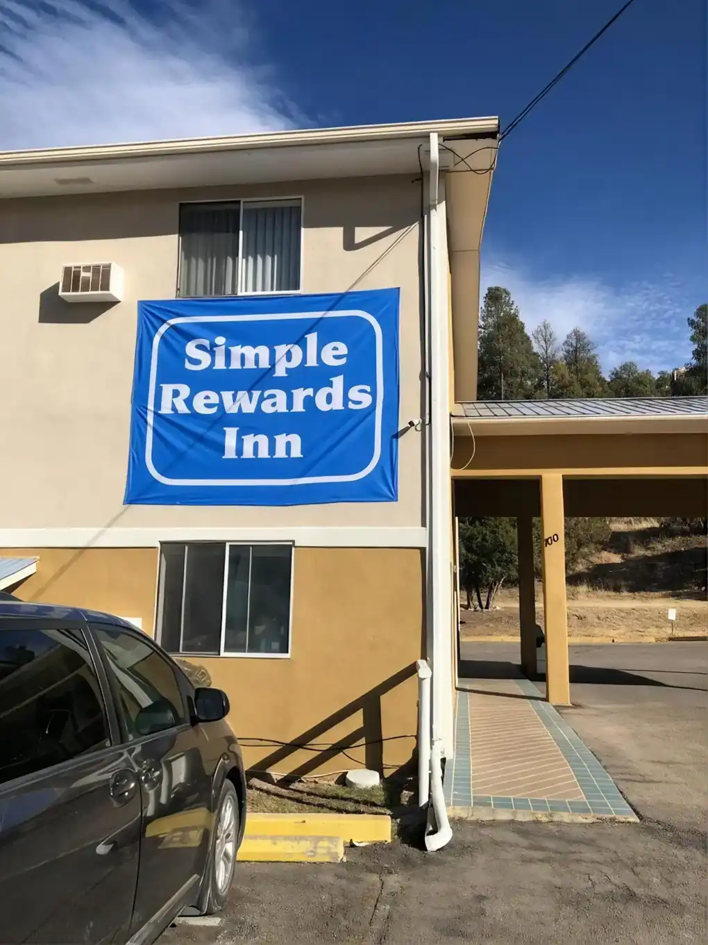 Simple Rewards Inn exterior